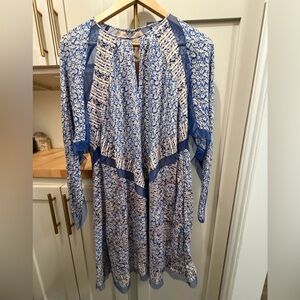 BCBGMaxAzria Blue and White Floral Paneled Long Sleeve Dress